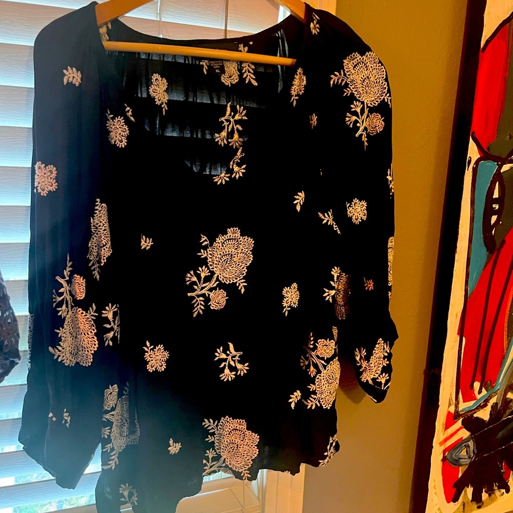Karen Kane black shirt with white embroidery
